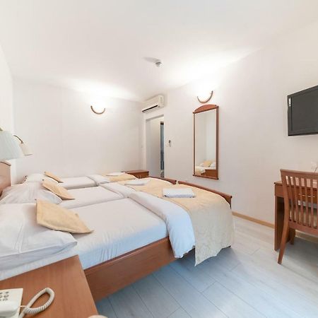Hotel Hygge Biograd Na Moru Exterior photo