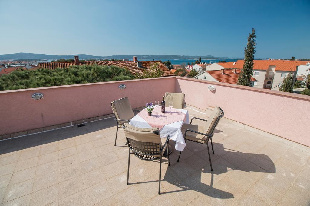 Hotel Hygge Biograd Na Moru Exterior photo