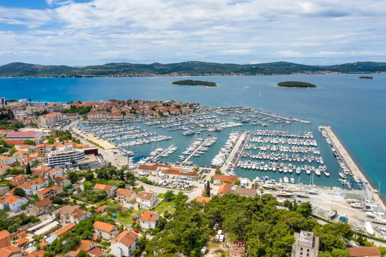 Hotel Hygge Biograd Na Moru Exterior photo