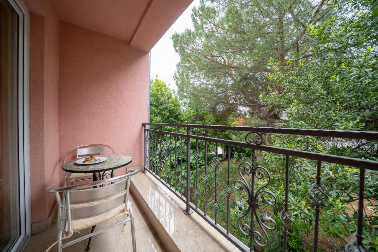 Hotel Hygge Biograd Na Moru Exterior photo